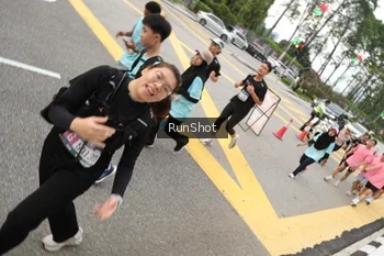 Runner Photo 4254953