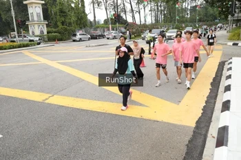 Runner Photo 4254968