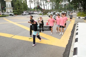 Runner Photo 4254976