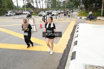 Runner Photo 4255002
