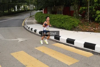 Runner Photo 4255024