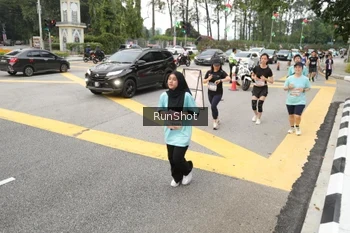 Runner Photo 4255040