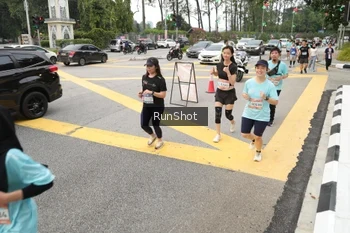 Runner Photo 4255047