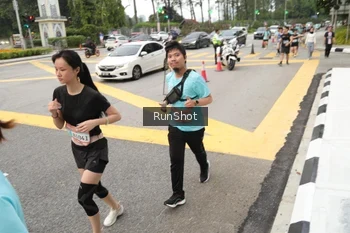Runner Photo 4255055