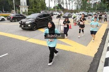Runner Photo 4255057