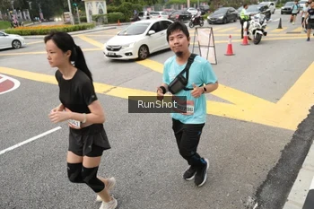 Runner Photo 4255063