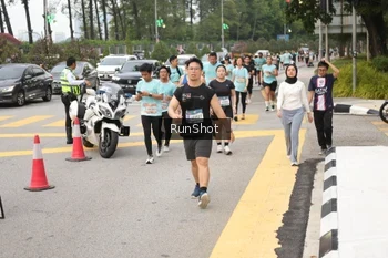 Runner Photo 4255069