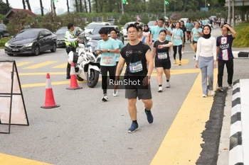 Runner Photo 4255074