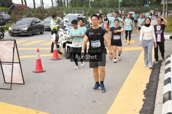 Runner Photo 4255076