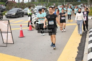 Runner Photo 4255077