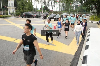 Runner Photo 4255089