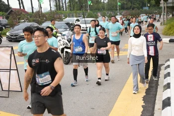 Runner Photo 4255093