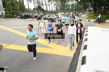 Runner Photo 4255096