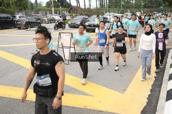 Runner Photo 4255101