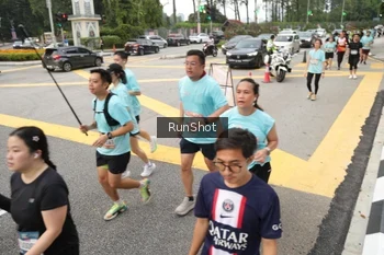 Runner Photo 4255115
