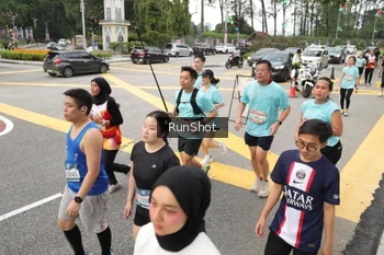 Runner Photo 4255121