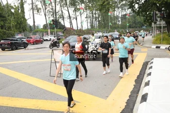 Runner Photo 4255146