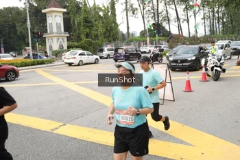 Runner Photo 4255158