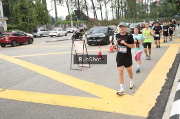 Runner Photo 4255165