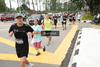 Runner Photo 4255168