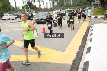 Runner Photo 4255171