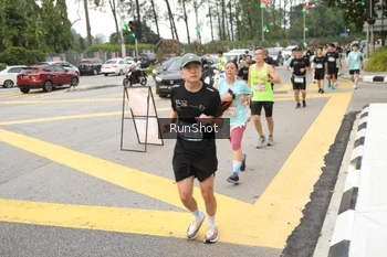 Runner Photo 4255173