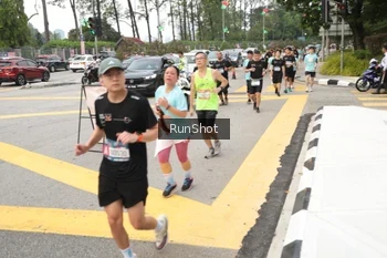 Runner Photo 4255176