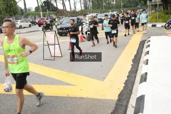 Runner Photo 4255178