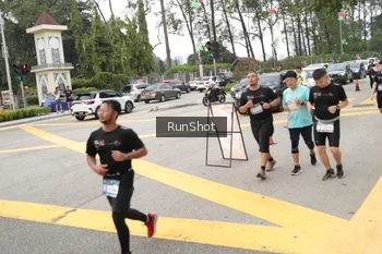 Runner Photo 4255185