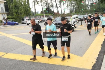 Runner Photo 4255188