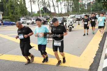 Runner Photo 4255191