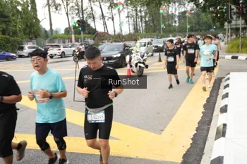 Runner Photo 4255193