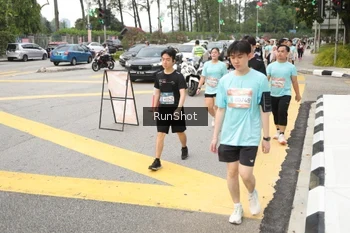 Runner Photo 4255210