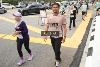 Runner Photo 4255246
