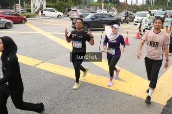 Runner Photo 4255257