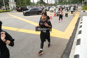 Runner Photo 4255310
