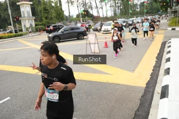 Runner Photo 4255312