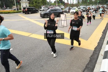 Runner Photo 4255316