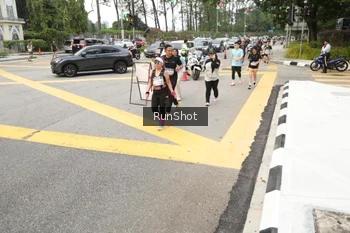 Runner Photo 4255333