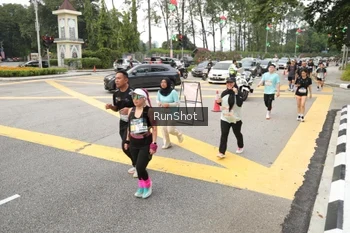 Runner Photo 4255334