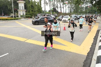 Runner Photo 4255336
