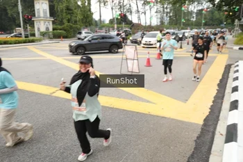 Runner Photo 4255346