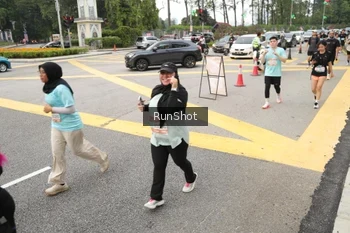 Runner Photo 4255349