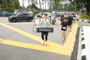 Runner Photo 4255361