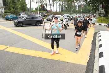 Runner Photo 4255363