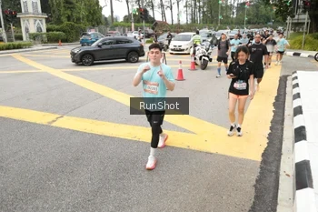 Runner Photo 4255366