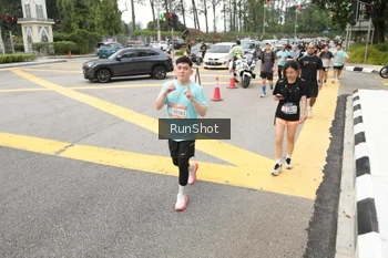 Runner Photo 4255368