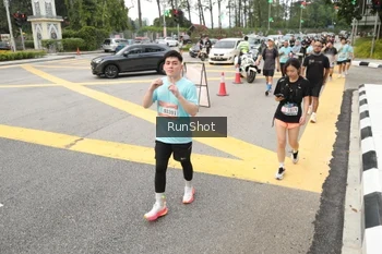 Runner Photo 4255370