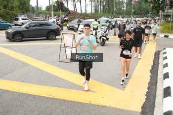 Runner Photo 4255372