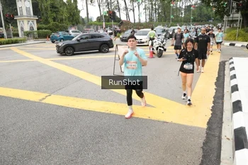 Runner Photo 4255375